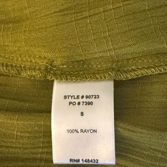 NWOT Be Cool Pleated Wrap Wide Leg Jumpsuit. Green. Size Small. - Picture 9 of 10